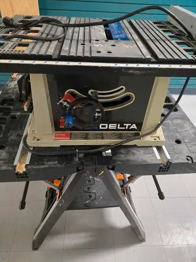 Delta 10" table saw, View more