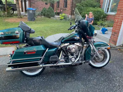 2nd owner , newer tires , runs great, no issues . 54,000 km .