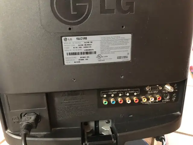 LG 15" LCD 4:3 TV/Monitor in TVs in Moncton - Image 3
