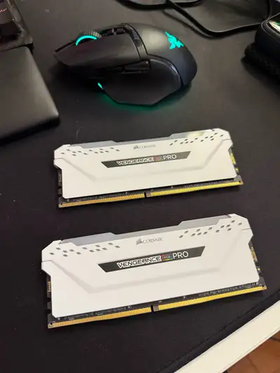 Corsair vengeance RGB PRO 32GB DDR4 3200MHz , View more