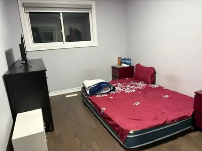 ✨ Room available for sharing with 1 girl from 1st March Location = Cayuga st, near Simcoe Taunton in...