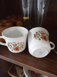 2 tasses corelle