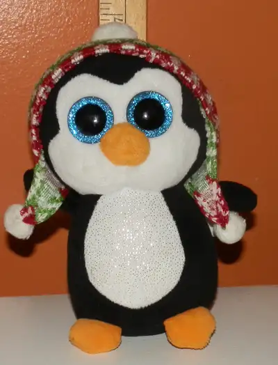 TY Beanie Boo Toy - Penelope Light scuffing on eyes. Rear and cardboard tags are faded. Otherwise, g...