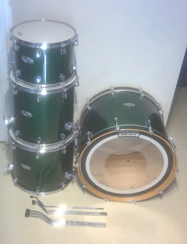 MAPEX PRO MAPLE 4PC DRUM KIT  Emerald Green 24x18,16,14,14x6.5 in Drums & Percussion in London - Image 7