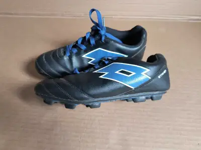 Lotto Soccer Cleats for boys,  US size 6 , View more