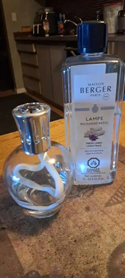 Refresh your home with this used Maison Berger Lampe Berger fragrance diffuser, complete with a just...