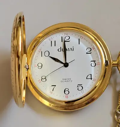 Gold Tone Swiss Dumai Quartz Men's Pocket Watch with Chain. Engraved name "Sam" Needs new battery
