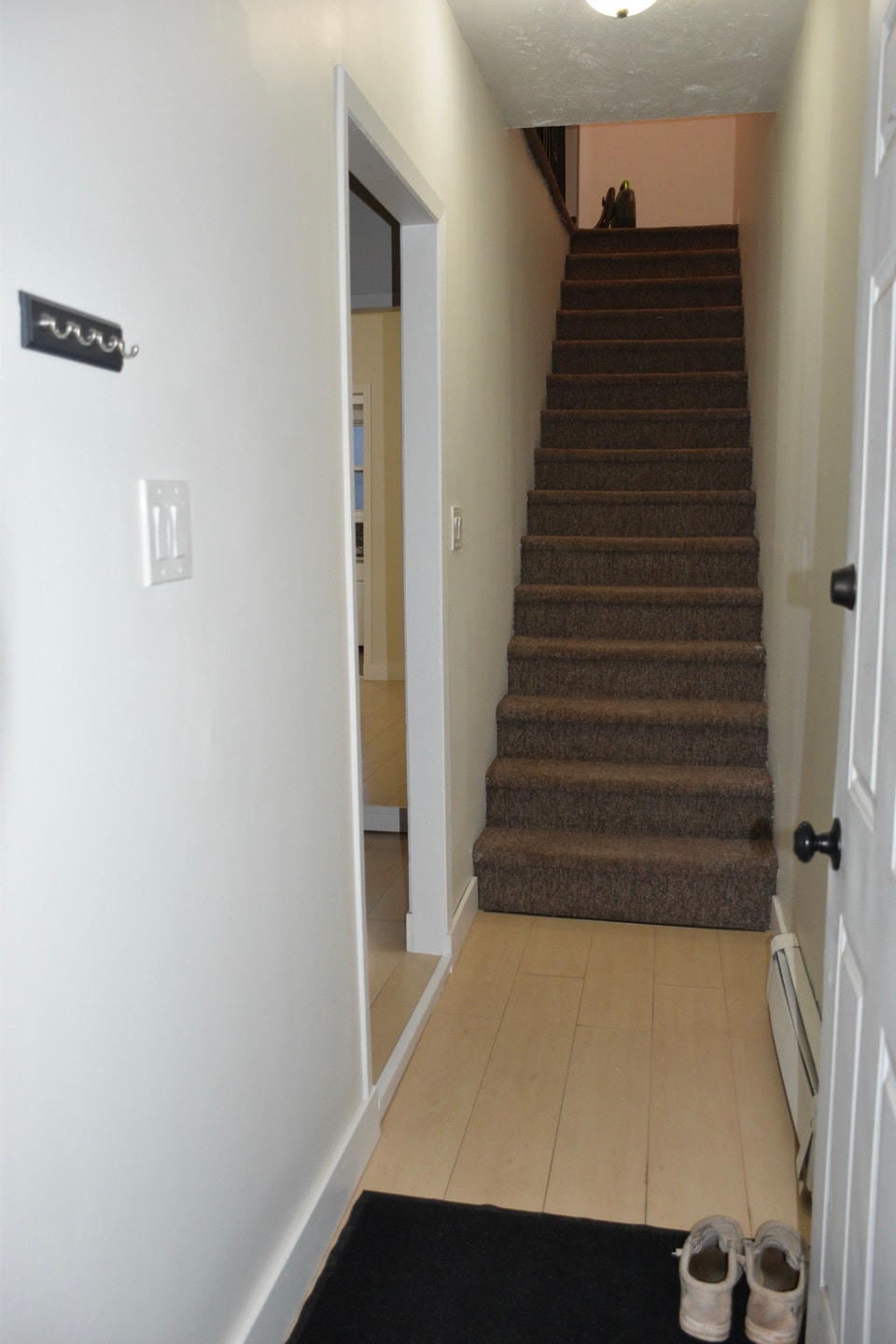 half a duplex for rent 3