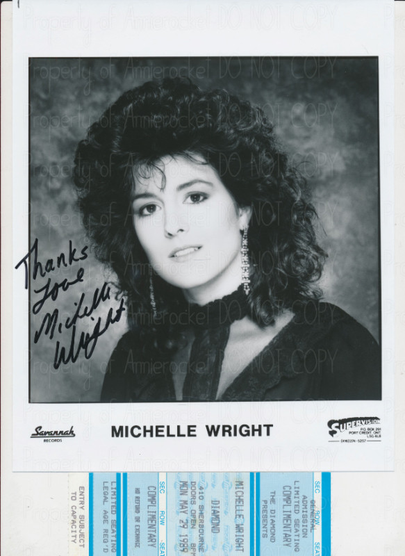 Michelle Wright Signed Do Right By Me Photo 8x10-B&W-1988 in Arts & Collectibles in City of Toronto - Image 2