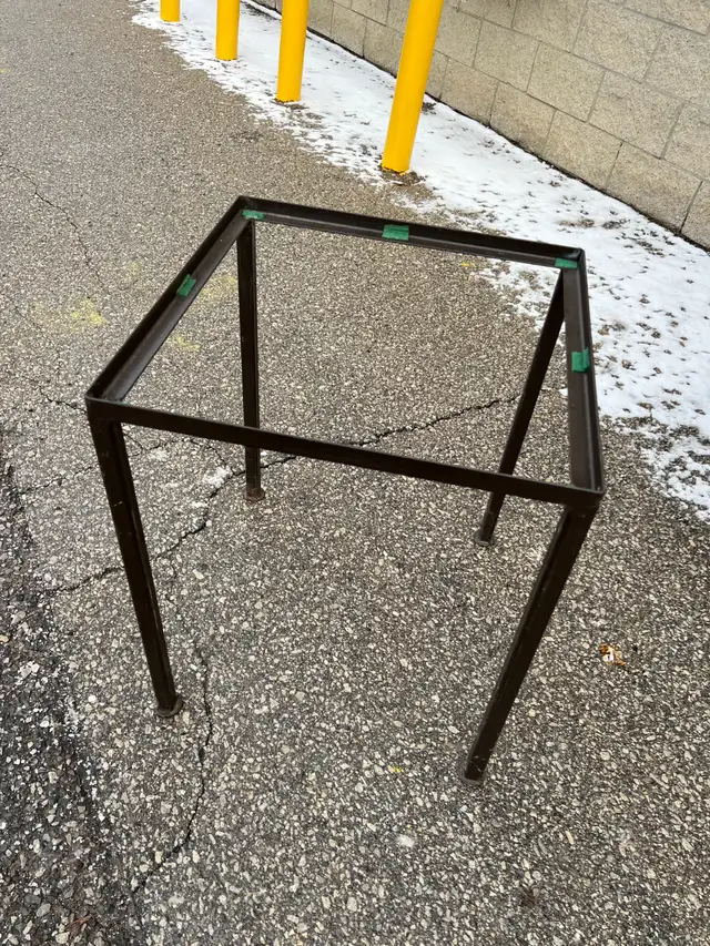 SMALL LIFT TOP DESK WOOD + METAL BASE in Desks in Mississauga / Peel Region - Image 11