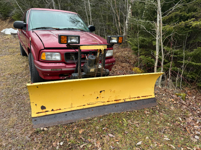 6.5 Fisher Plow With 95 Sonoma in Cars & Trucks in Truro