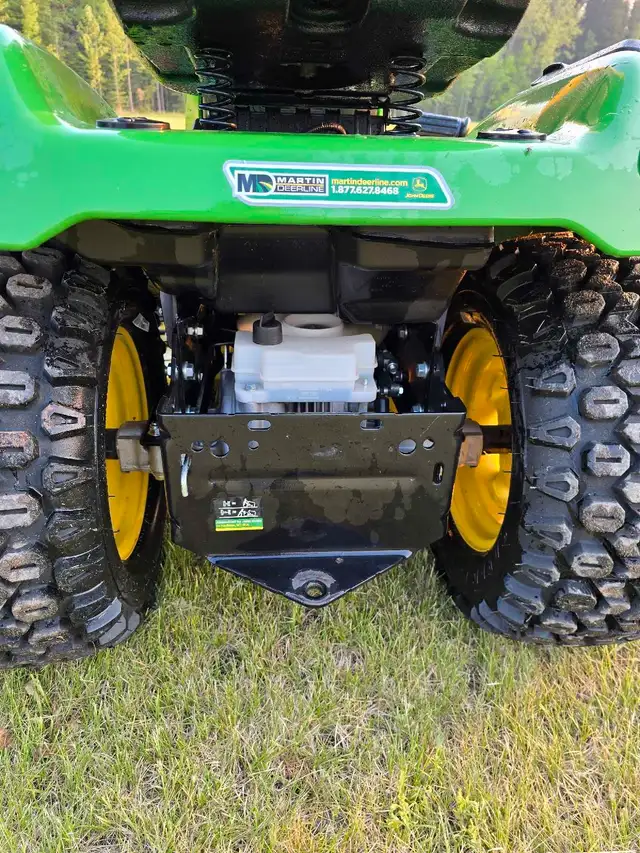 2015 JOHN DEERE Select Series X590 Multi-terrain lawn tractor 5462864744235266123