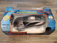 1:16 not 1:18 Plastic Beanstalk 007 Aston Martin Vanquish RC