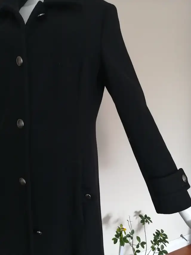 Chic Black Trench Coat InWear 100% WOOL in Women's - Tops & Outerwear in City of Montréal - Image 8