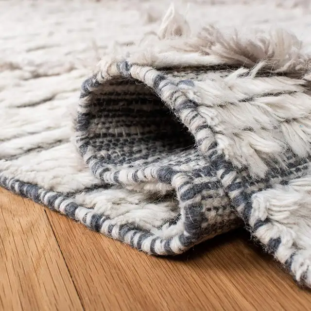 NEW Safavieh Wool Ivory Grey 6x9 Area Rug in Rugs, Carpets & Runners in Markham / York Region - Image 5