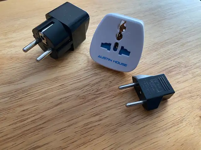 European Travel Adapter / Converter (Italy) in General Electronics in Kitchener / Waterloo - Image 7