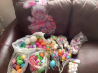 SELECTION OF EASTER DECOR