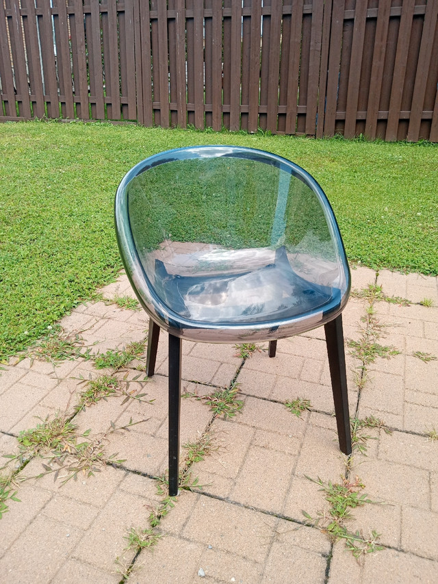 Chaise transparente  dans Chaises, Fauteuils inclinables  à Laval/Rive Nord