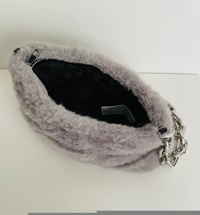 ZARA Woman’s Bag in Women's - Shoes in City of Toronto - Image 3