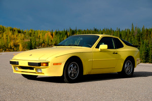 1987 Porsche 944 S with 3.0L S2 engine