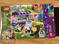 Lego friends Le kiosque artistique d’Emma