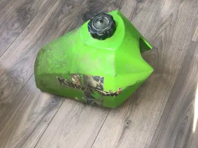 1980 1981 Kawasaki KX125 Gas Tank $225CAD Caps and petcocks always sold separately unless stated oth...