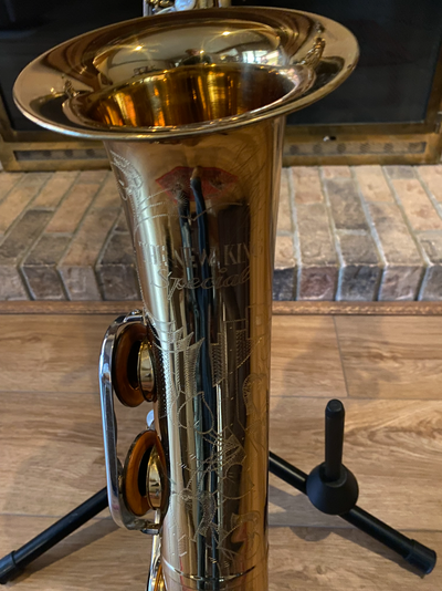This Keilwerth New King Special sax is a professional vintage German saxophone, sharing the same ped...