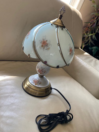 Vintage Bedroom Portable Lamp Floral Design, 6 Sections, Glass, 