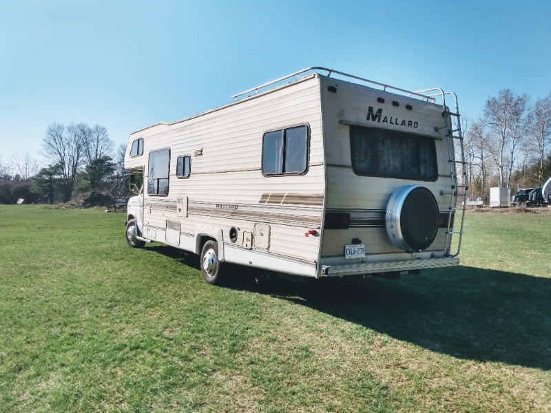 1989 Ford mallard 27 feet long class C rv with onboard generator RVs