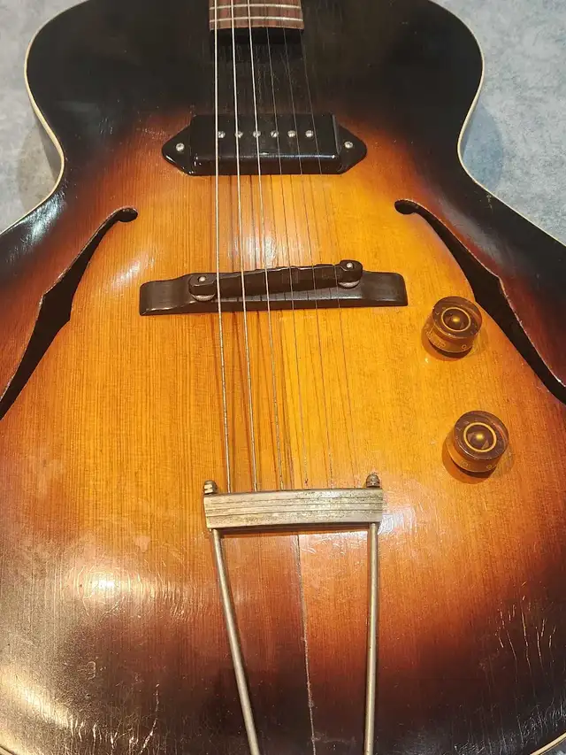 1935 Gibson L 50 in Guitars in Hamilton - Image 5