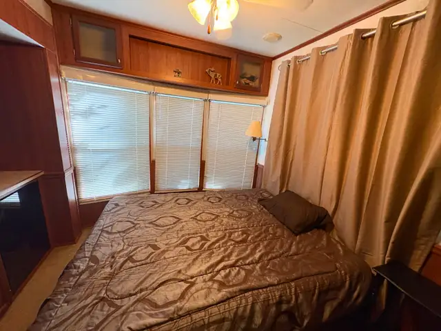 Trailer for sale in Lovesick Park. in Park Models in Peterborough - Image 4