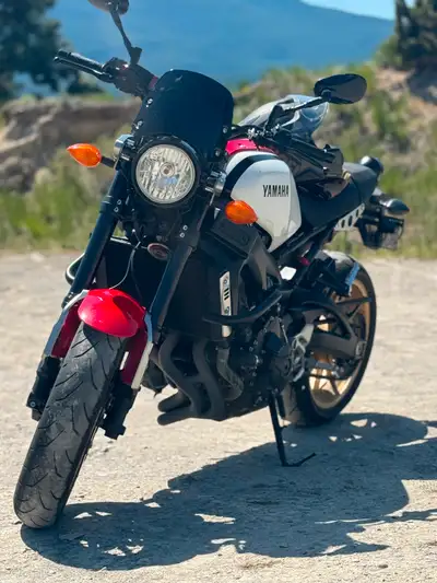 Low kms runs like new small dent on right hand side tank panel( replaceable)… will provide more pict...