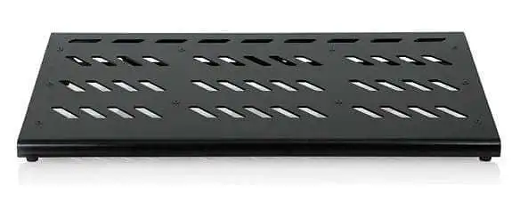Gator GPB-XBAK-1 Extra Large Aluminum Pedal Board W/ Carry Bag in Amps & Pedals in Windsor Region - Image 2