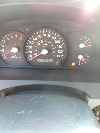 2004 Kia Sorento Sport Ex. 4x4, automatic, AWD, fully loaded. Looks and drives like new. New Battery...