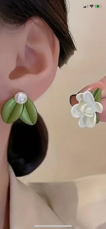 White flower earrings in Accessories in Victoria