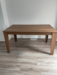 Modern & Spacious Desk - Perfect for Home Office or Study Space