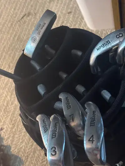 Wilson Golf Club Set: Men RH, View more