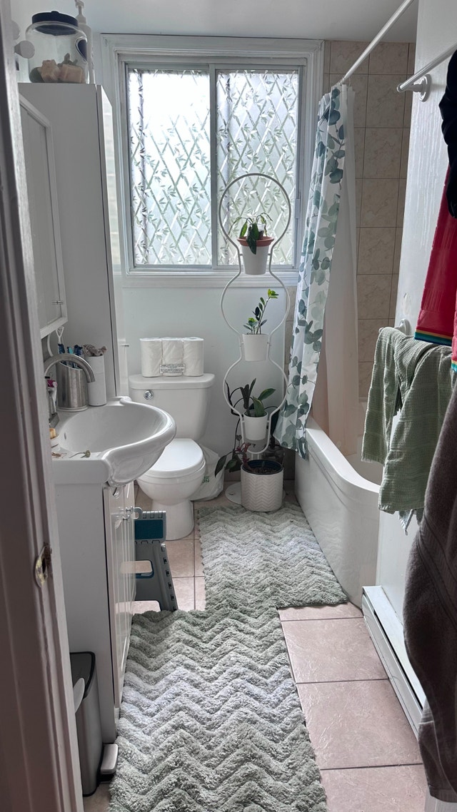 Beautiful Renovated 5-1/2 Apartment for Rent! — photo 1