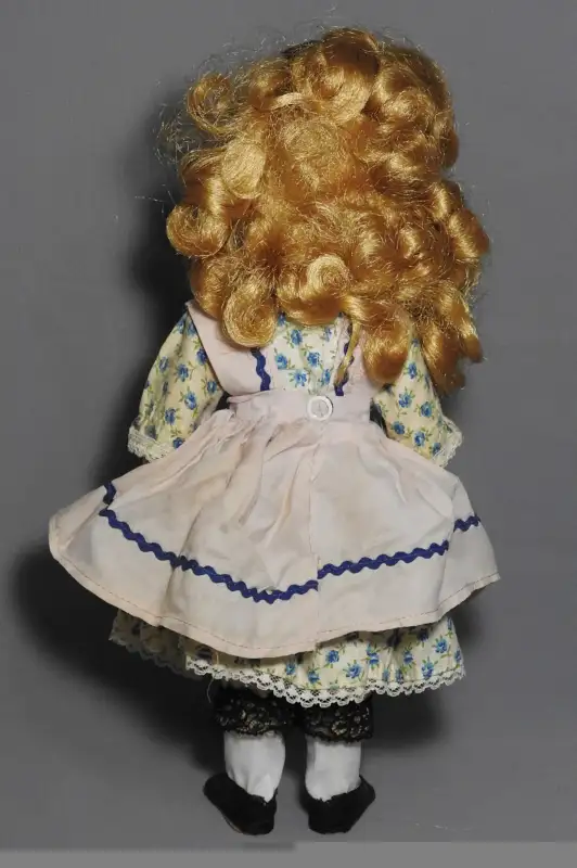 VINTAGE 1950'S USA DOLL 11,5"TALL in Arts & Collectibles in City of Toronto - Image 3