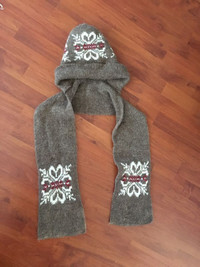 Girls 1 piece Scarf and Toque