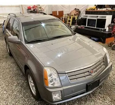 Selling my 2005 Cadillac SRX, a stylish and capable SUV that's ready for new adventures. This vehicl...