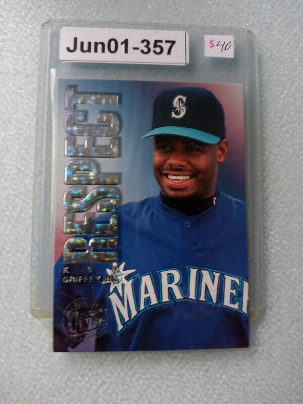 1996 Fleer Ultra Respect Gold Medallion Edition Ken Griffey Jr 2 in Arts & Collectibles in St. Catharines