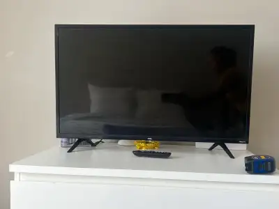 Smart tv in great condition, Pick Up Only