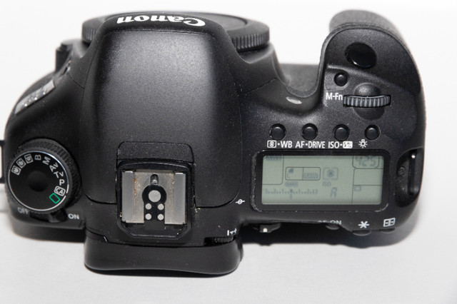 Canon DSLR EOS 7D avec 3 objectifs et accessoires dans Appareils photo et caméras  à Longueuil/Rive Sud - Image 4