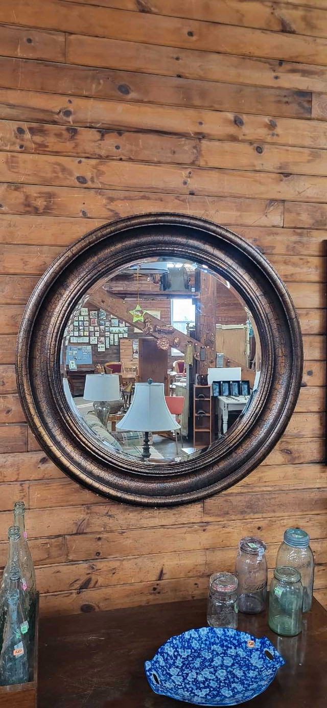 Unique Round Mirror w/ Distressed Frame in Home Décor & Accents in Trenton - Image 2