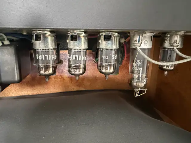 Bruno Underground 30 Reverb Amp in Amps & Pedals in Kingston - Image 11