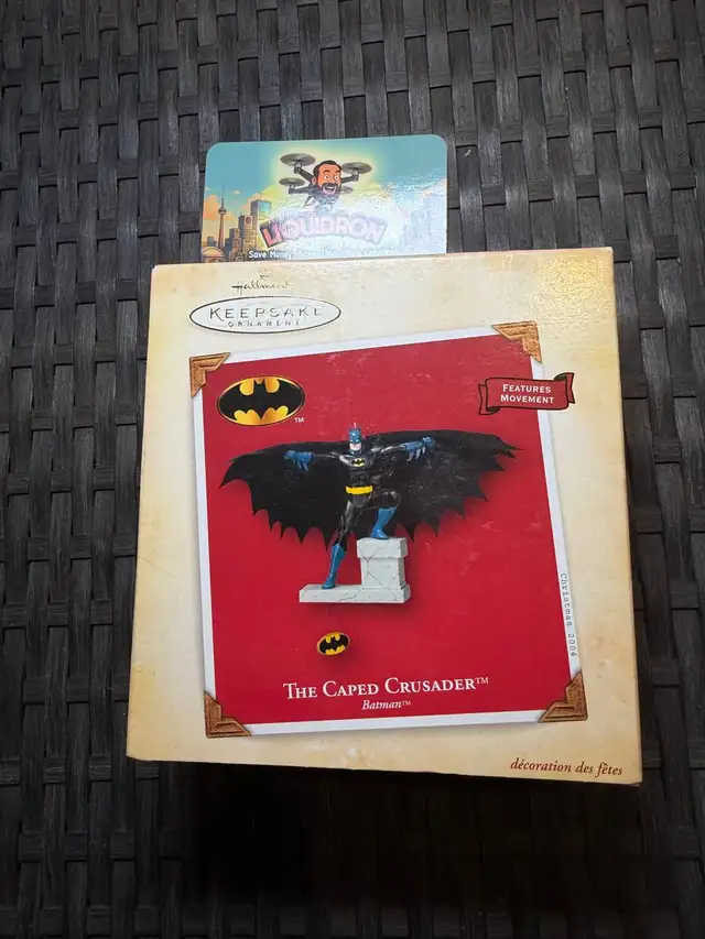 Hallmark 2004 Ornament The Caped Crusader Batman in Arts & Collectibles in Mississauga / Peel Region - Image 2