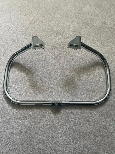 Harley Dyna Super Glide - Engine Guard in Motorcycle Parts & Accessories in Mississauga / Peel Region - Image 2