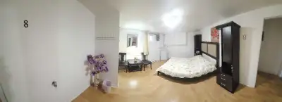 Découvrez notre charmante chambres privée d'hôtes, idéale pour un séjour confortable et intime. Ces...