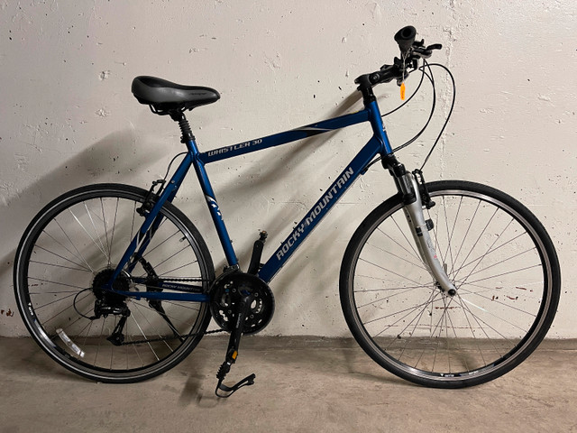 Vélo Hybride Rocky Mountain Aluminum 56cm/22’’ Shimano Deore 24 dans Randonnée, ville et hybrides  à Ville de Montréal